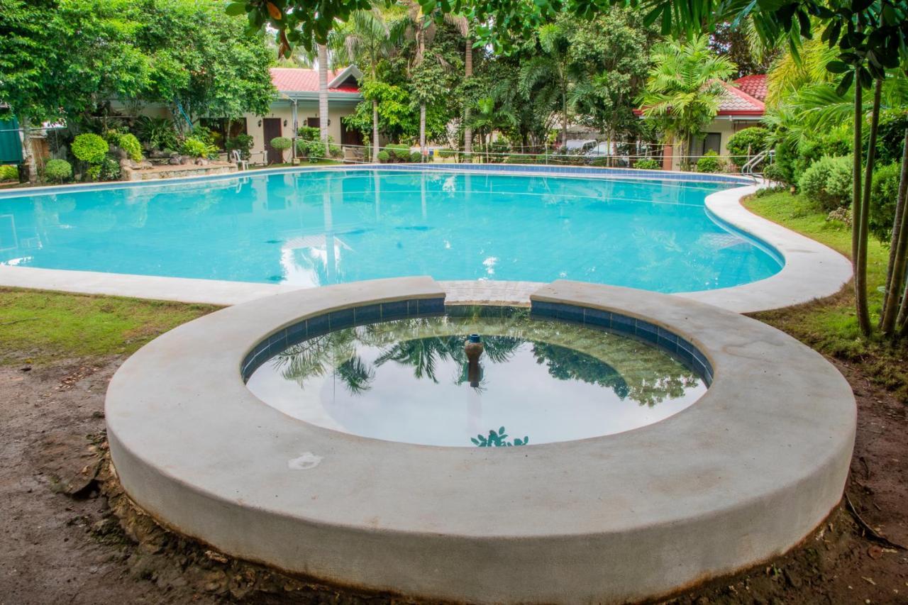 Almira Diving Resort- Panglao Exteriör bild